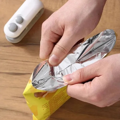 MINI SELLADORA DE BOLSAS RECARGABLE